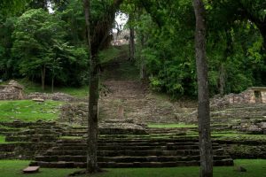 Yaxchilan - Amazing Temples of the World