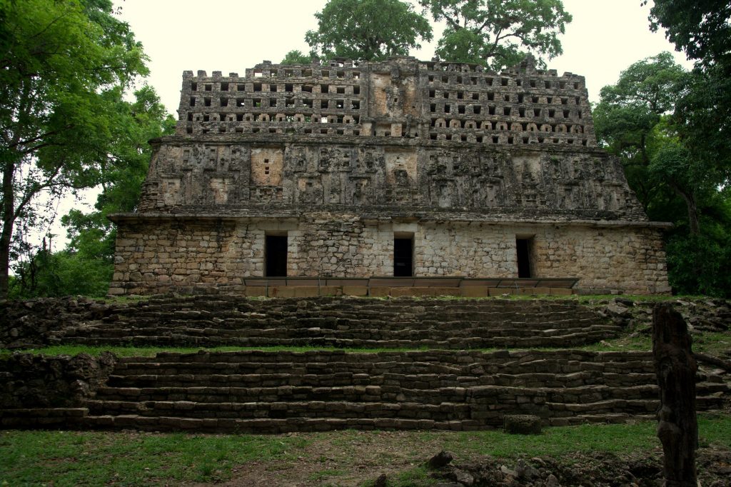 Yaxchilan - Amazing Temples of the World