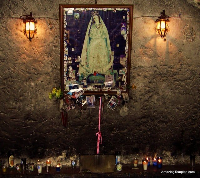 Izamal - A shrine in the Franciscan monastery - Yucatán Peninsula
