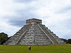 El Castillo in Chichén Itzá