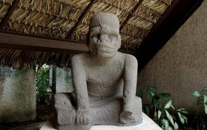 Skulptur der Olmeken im La Venta Park Museum in Villahermosa - 3