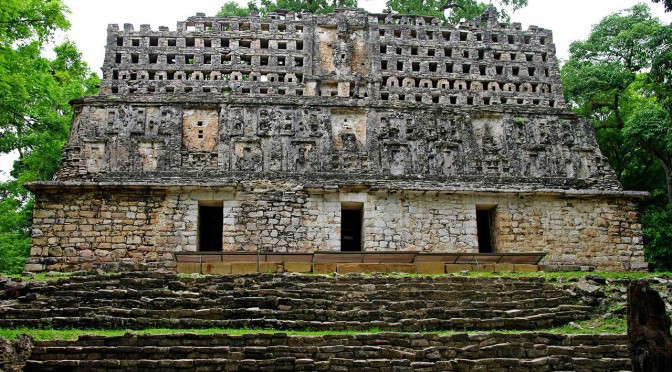 Yaxchilan Tempel 33