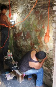 Restoration work of a wall painting in Tonina - Chiapas