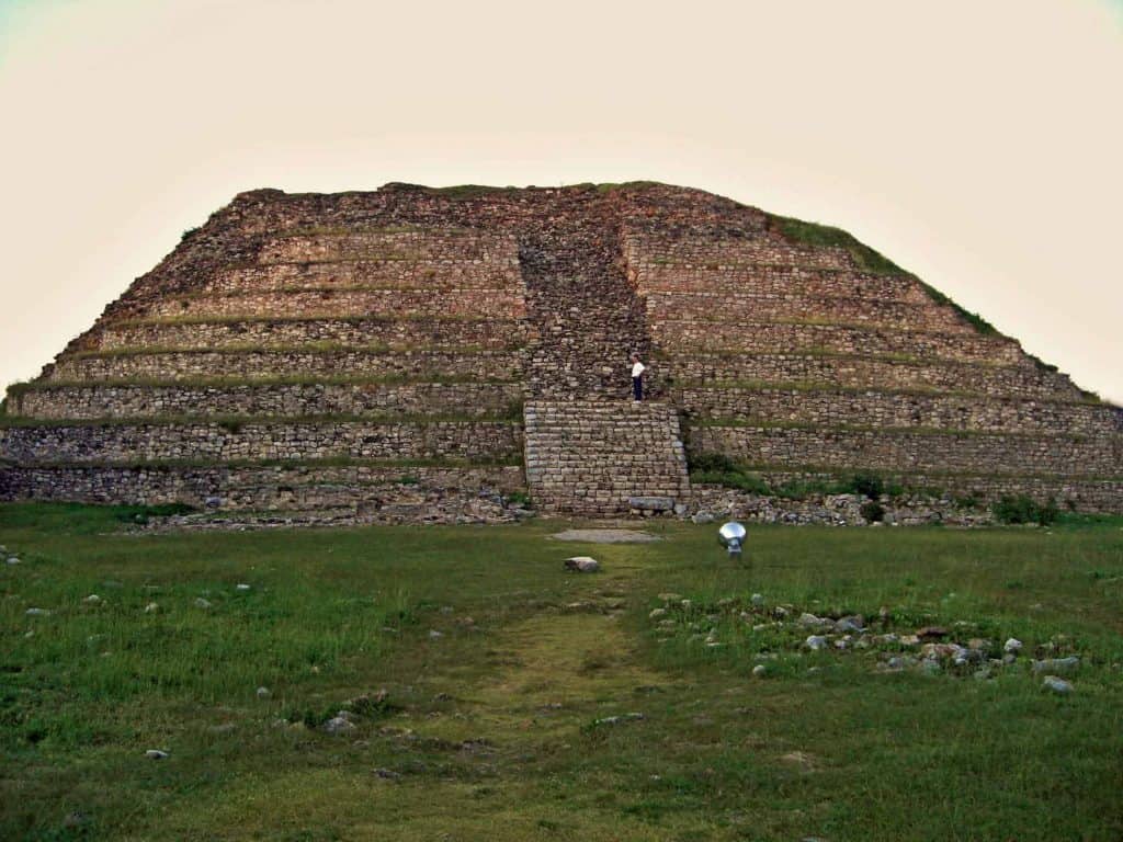 Kinich Kak Moo - The pyramid of the sun god in Izamal